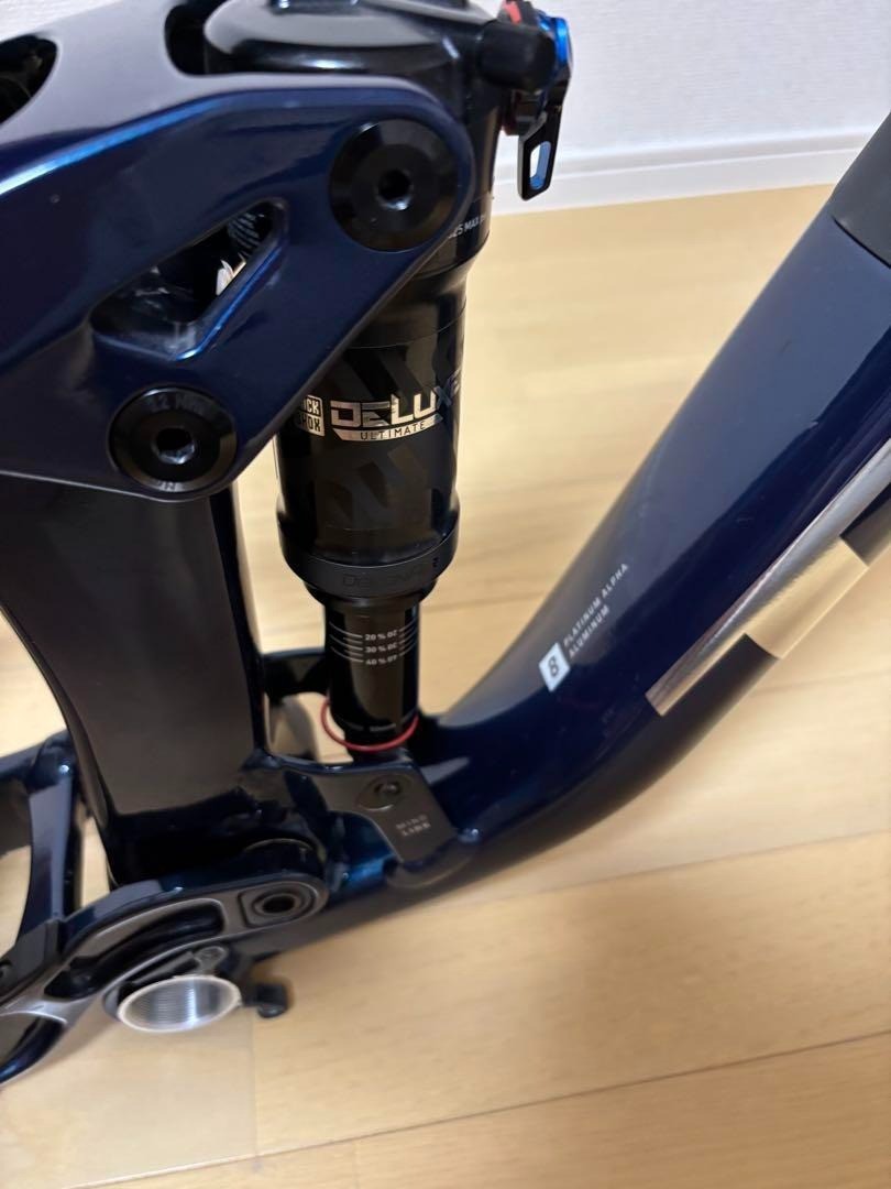 TREK Top Fuel8 Gen 3 2022 Sサイズ フレームセット TREK Top Fuel 8 Gen 3 MTB Frame Set 2022 Size S From Japan