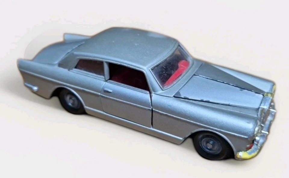 Macchinina POLITOYS N 518 ROLLS ROYCE scala 1/43 Color Argento Modellino Vintage - Immagine 2 di 4