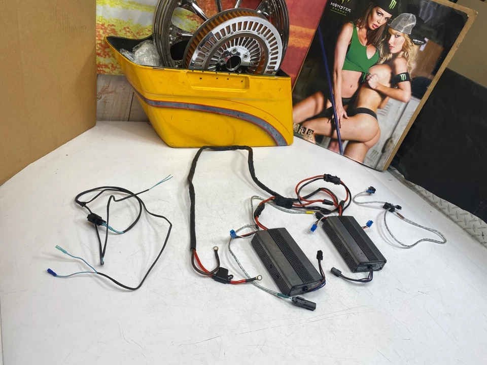 🔥Kit WBA Ultra con Amplificadores Duales 600W Para Harley Touring🔥 Foto 2 de 4