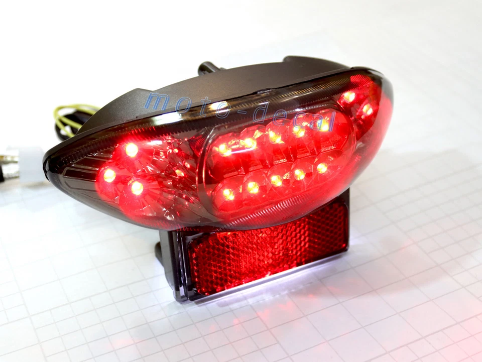 Luces traseras LED luz trasera intermitente para Suzuki 1998-2006 Katana 600/Katana 750 Foto 3 de 4