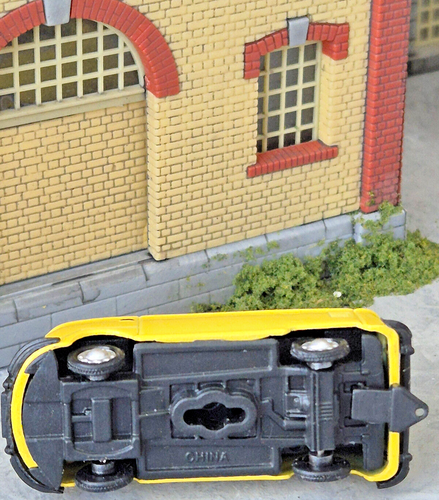 Schuco Picolo 1:9 VW T1 caja autobús Dinkelacker cervecería amarillo claro sin embalaje original (MI) - Imagen 3 de 6