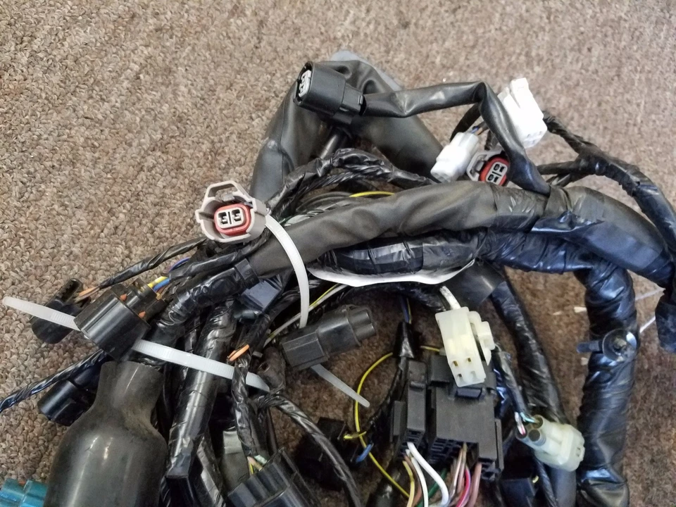 Arnés de cableado principal usado de fábrica OEM telar Kawasaki Ninja EX650R 2009 2010 2011 Foto 3 de 4