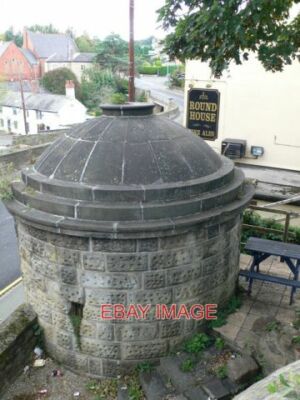 PHOTO  THE ROUND HOUSE  RUABON AN 18TH C LOCK UP WHERE DRUNKS AND MISCREANTS WER