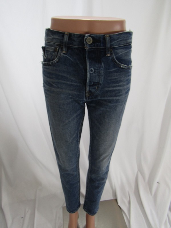 Moussy Vintage button fly size 25