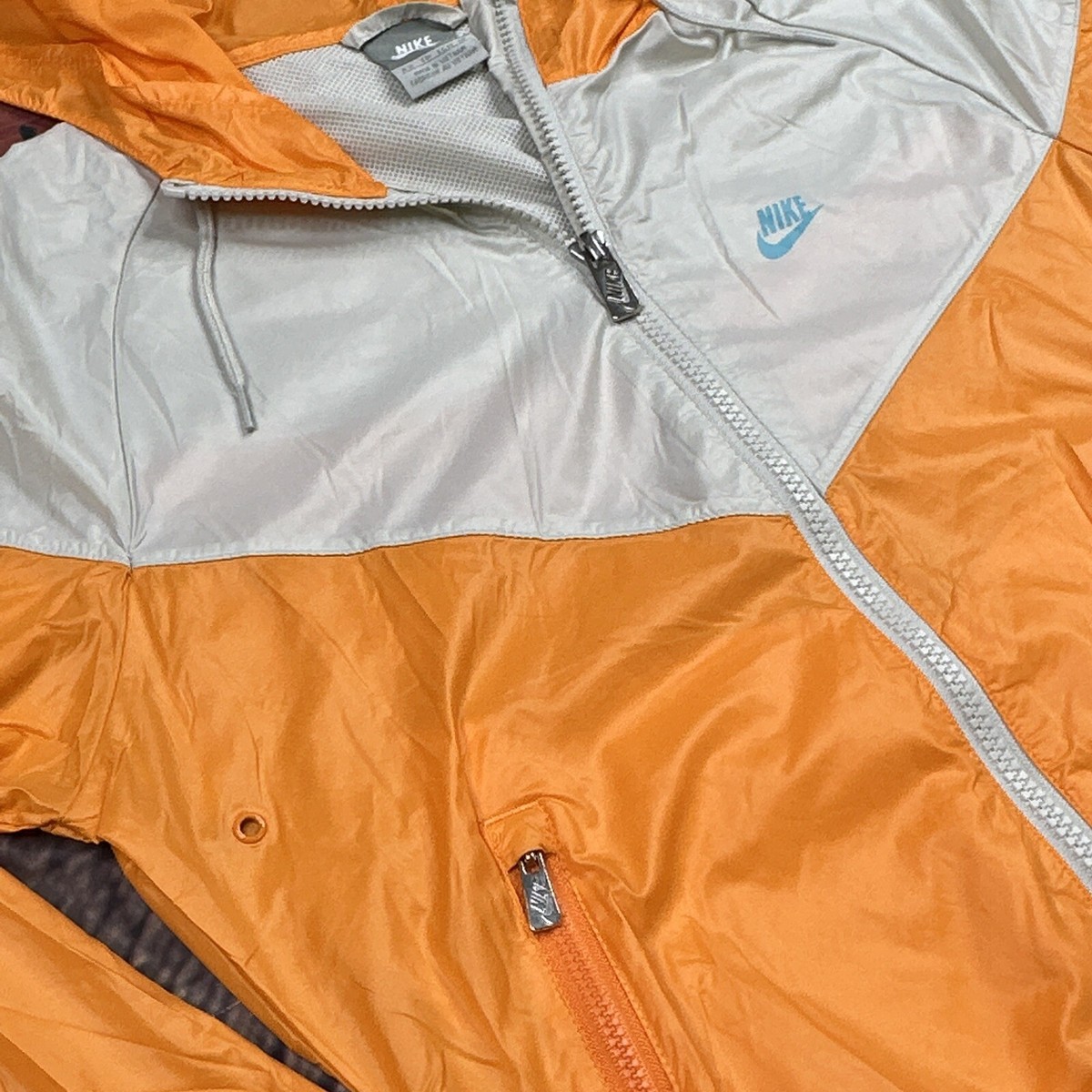 Nike Womens Windrunner Windbreaker Jacket Sz XS Orange White Nike Womens Windrunner Windbreaker Jacket Sz XS Orange White