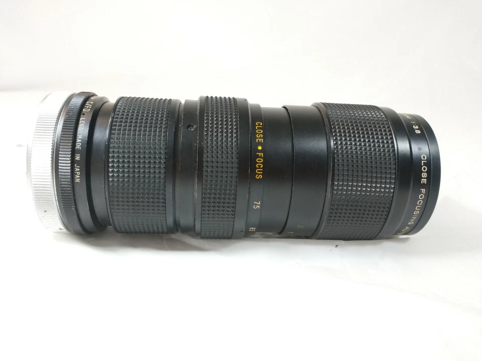 Vivitar 75-205mm f/3.8 Zoom Lens 58MM Close Focusing Auto Zoom HOVA HMC Skylight - Image 2 of 4