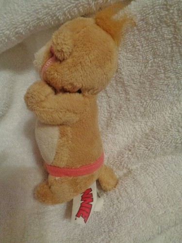 Annie Girl Gopher pink Nascar Mascot 6" plush stuffed 2010 Fox sports RARE - Picture 6 of 9