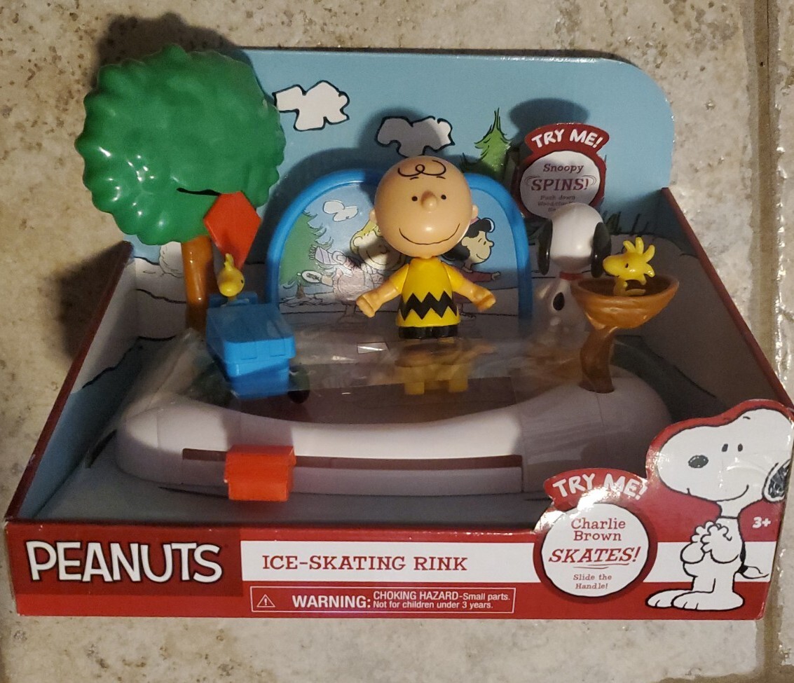 Peanuts Ice-Skating Rink manual Playset Snoopy, Charlie Peanuts Ice-Skating Rink manual Playset Snoopy, Charlie