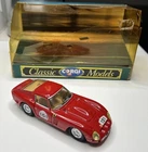 Corgi Ferrari 250 GTO #151 Red 1:43 Diecast Model Vintage 1989 Boxed D740