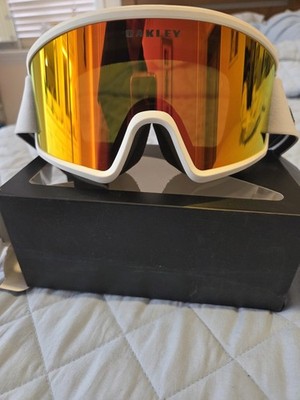 Oakley Flight Deck Ski Goggles White Frame Mirrored Gold Lens UV Adjustable