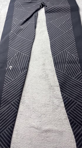 Ivivva Leggings Yoga Pants Girls 14 Breath Love Gray Striped Seamless Gym Run - Picture 3 of 8