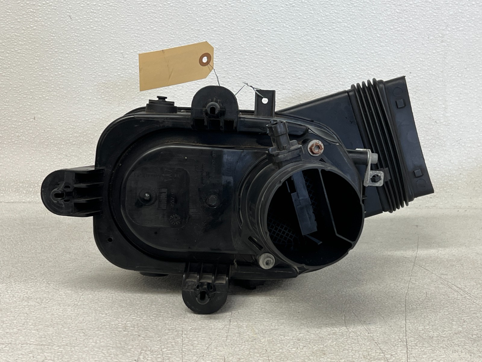 ⭐2014-2017 MASERATI QUATTROPORTE RIGHT SIDE AIR INTAKE FILTER BOX OEM LOT2638