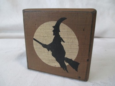 HALLOWEEN Mini Wood Block Sign~Witch on Broom by Full Moon~Tiered Tray Decor