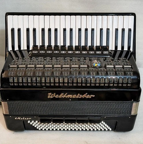WELTMEISTER  METEOR 120 bass Piano Accordion damaged during transport