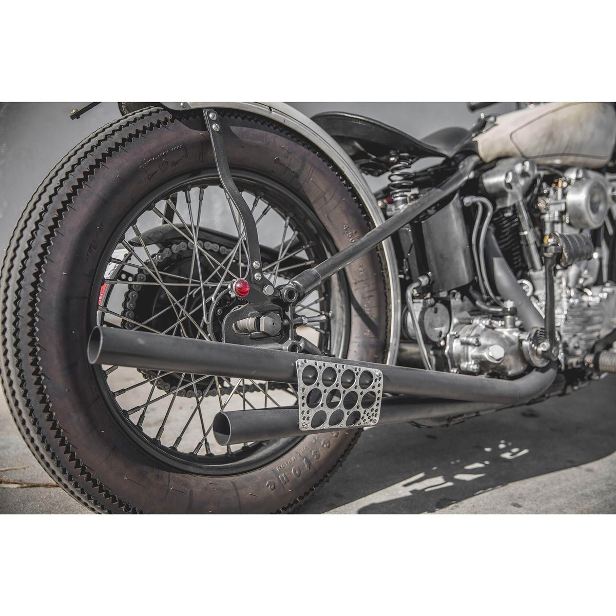 あなたFirestone CHANPION DELUXE 4.50 18 4.50-18 Firestone Deluxe Champion Classic Motorycle Tire