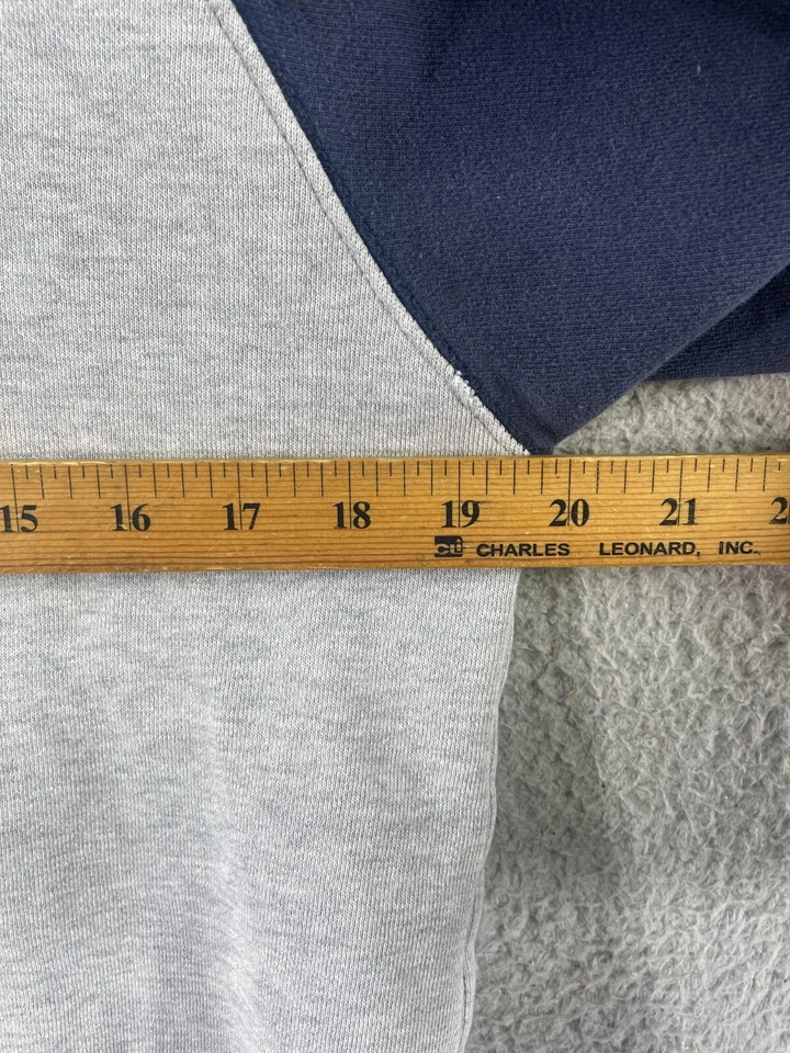 Boys Majestic New York Yankees Sweatshirt Hoodie Gray Blue Logo Jersey 12-14 - Image 3 of 4