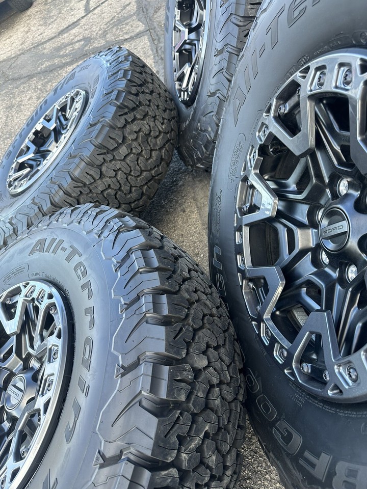 NEW Ford Raptor R 37” beadlock OEM factory wheels Tires f150 2024 2025 ...