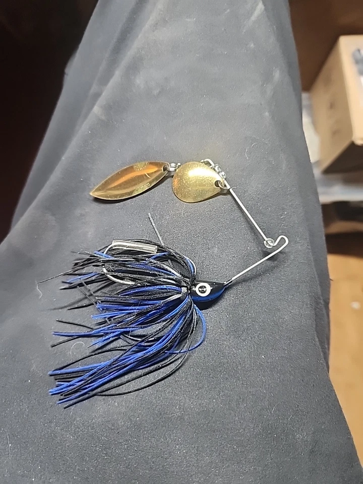 LOT OF 5 Strike King Spinnerbaits Mixed Colors Excellent Condition - Image 4 of 4