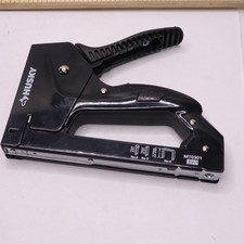 Juego de pistola grapadora de metal Husky con 1000 piezas 3/8 pulgadas Grapa