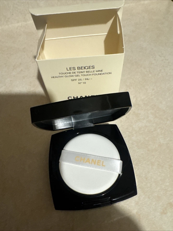 CHANEL Les Beiges Healthy Glow Sheer Powder SPF 25 # 10 - Image 2 of 3