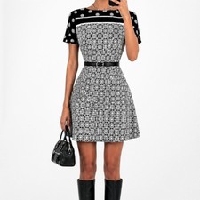 Vintage Y2K 90s Black White Printed Short Sleeve Knit Knee Length Dress Size M