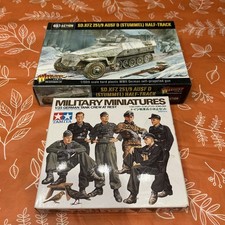 Bolt Action German Sd.Kfz 251/9 STUMMEL Half-Track 1/35 German Tank Crew