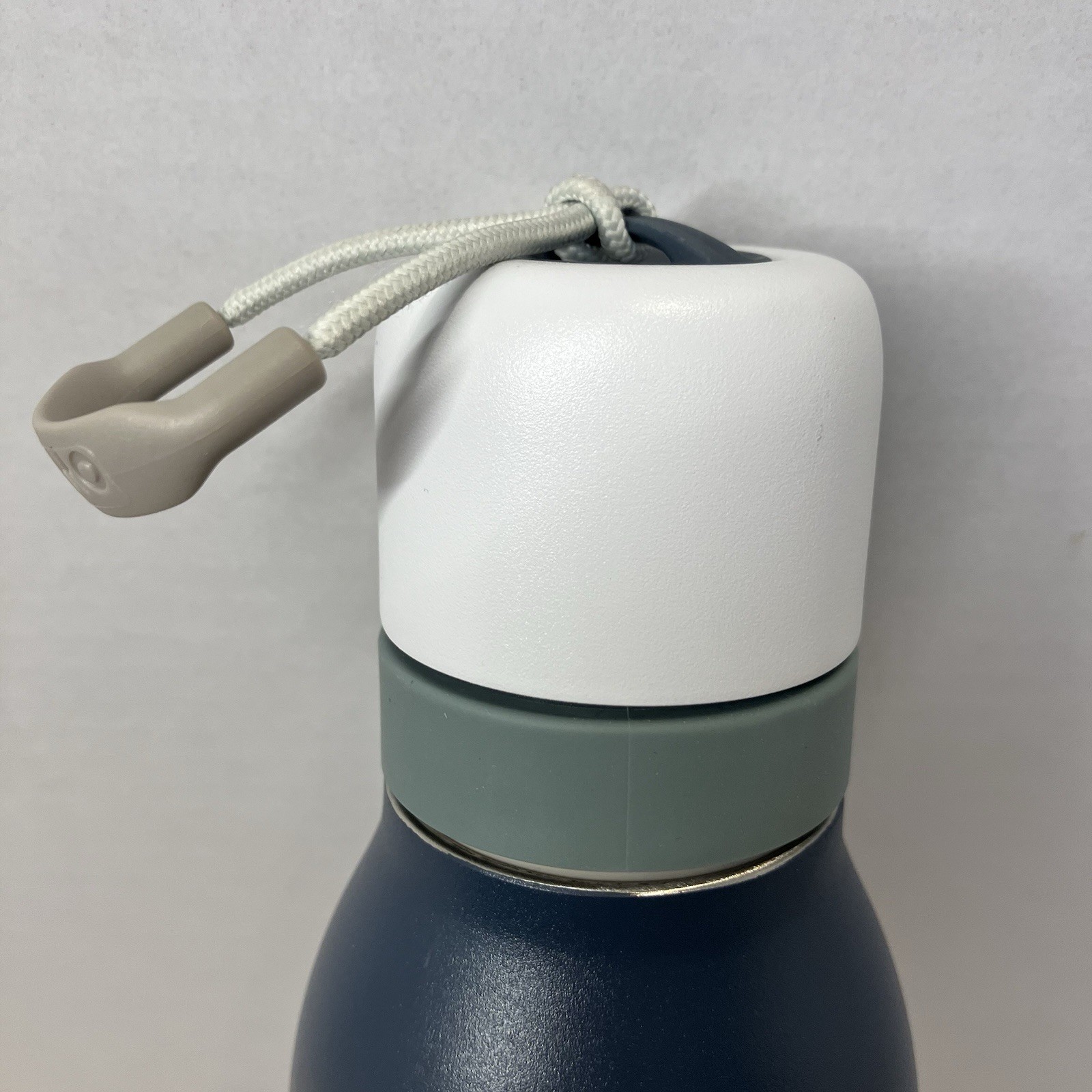 Owala Freesip Twist 24 oz BPA Free Insulated Tumbler