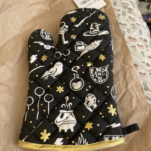 Hallmark Harry Potter Magical Icons Oven Mitt - Thumbnail 3