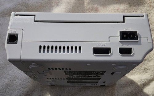 Sega Dreamcast Konsole (HKT-3020) Controller mit Strom, ohne AV-Kabel - unbenutzt - Bild 4 von 5