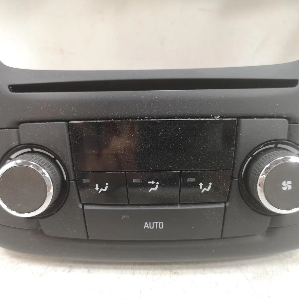 Heat/ac Controler Vauxhall Insignia Exclusiv Cdti Ecoflex S/s 2008-2017 1956cc - Image 4 of 4