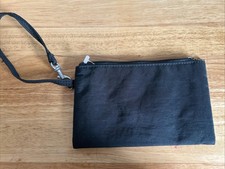 Piccola pochette Baggallini grigia da polso con zip 6,5" x 4,5"