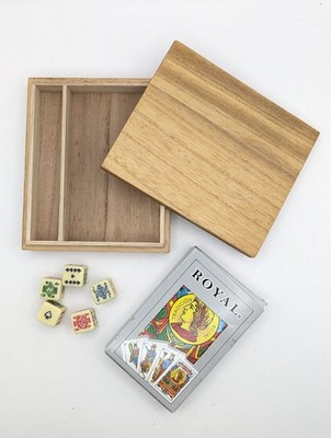 Spanische Spielkarten Deck 40 Karten plus 5 Poker Würfel in Holzbox