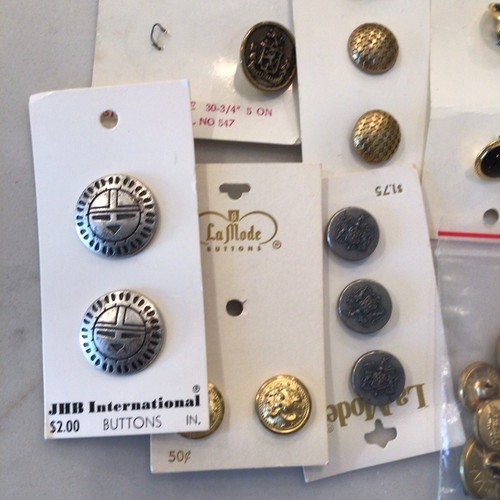 Vintage Gold+Silver Tone Button lot carded JHB International La Mode & more - Picture 5 of 9