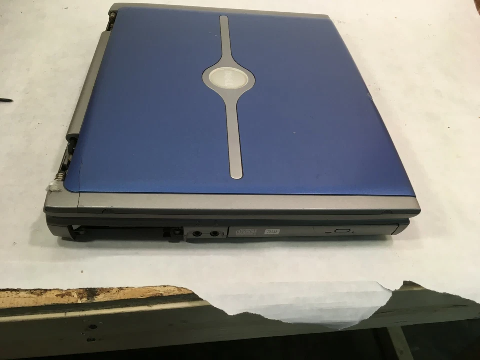 Dell PP071 Pentium 4 SIN PROBAR 14,1" -RR Foto 3 de 4