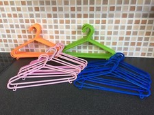 25 CHILDRENS HANGERS