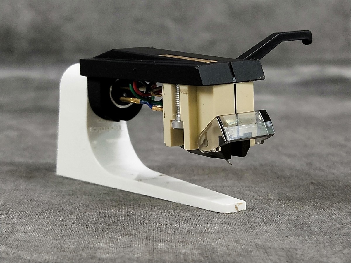 DENON DL-301ⅡMoving Coil Cartridge Denon DL-301II – Moving Coil Cartridge