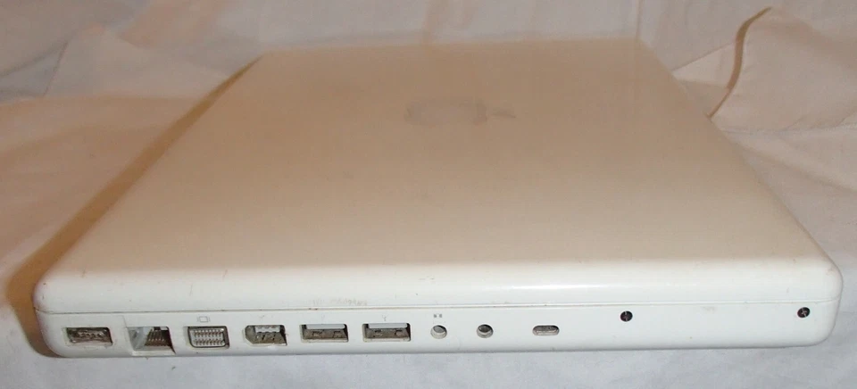 Apple Macbook A1181 -Missing Power Cord ~ Untested As Is - Image 4 of 4