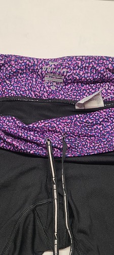 Nike 2.0 Dri-Fit Women's Medium Purple And Black Capris (723925) - Picture 3 of 12