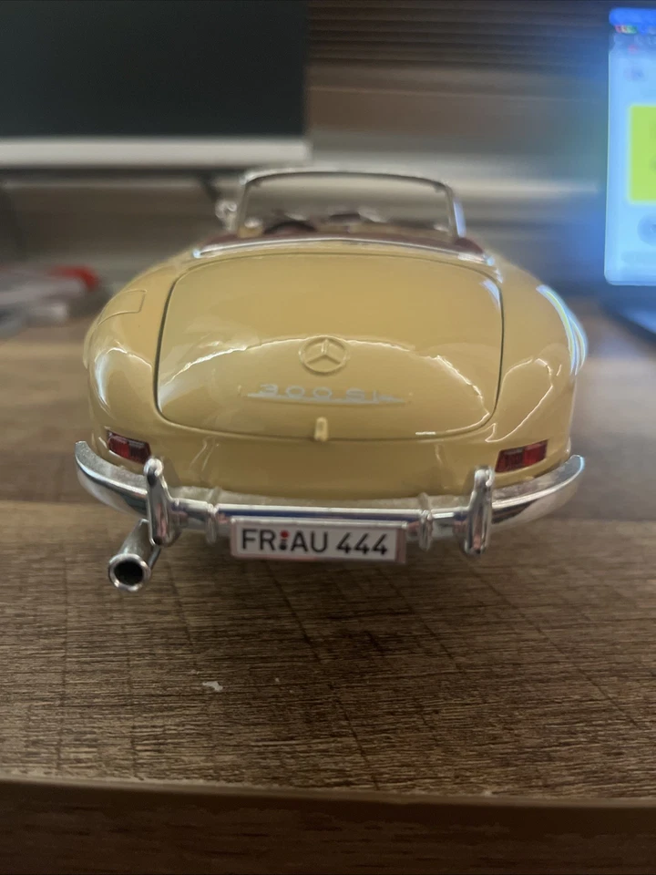 "De colección 1954 Burago Mercedes-Benz Italia 300 SL 1/18 convertible 9,1/2 X 3,3/4""" Foto 4 de 4