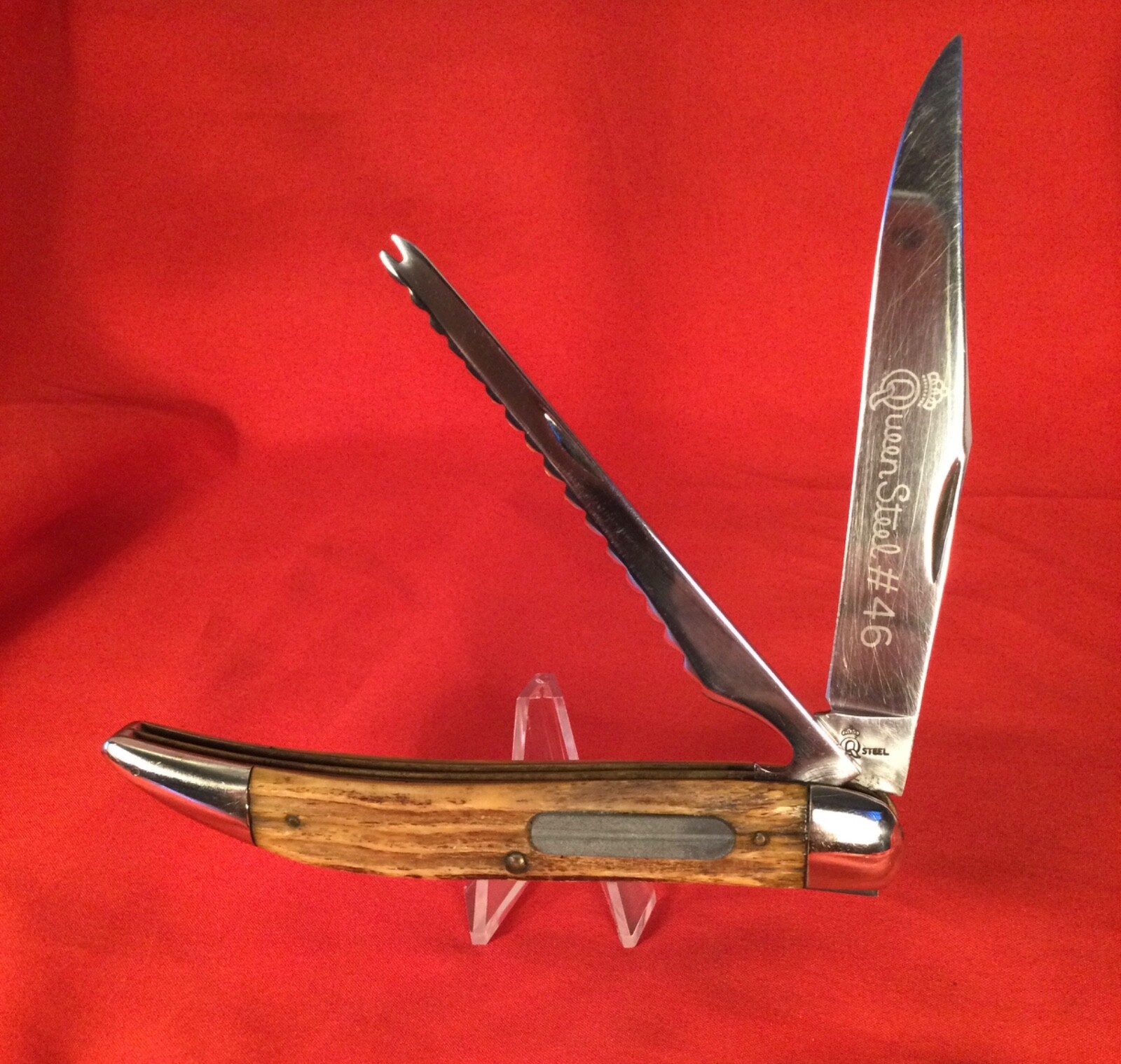 Vintage Queen #46 Winterbottom bone pocket knife near mint 1958-60 old antique.
