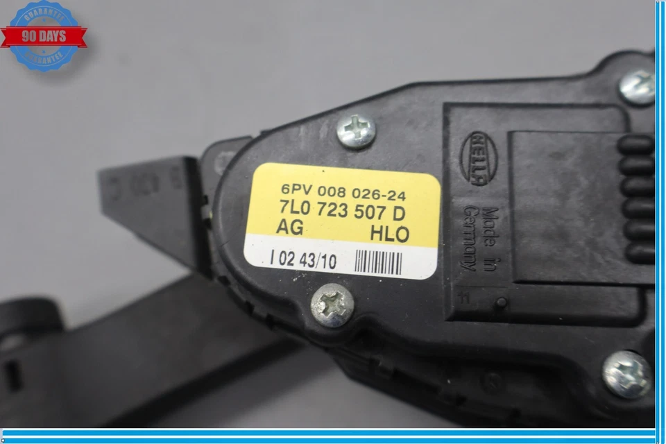 11-18 Volkswagen VW Touareg Front Lower Gas Acceleration Pedal 7L0723507D Oem - Image 4 of 4