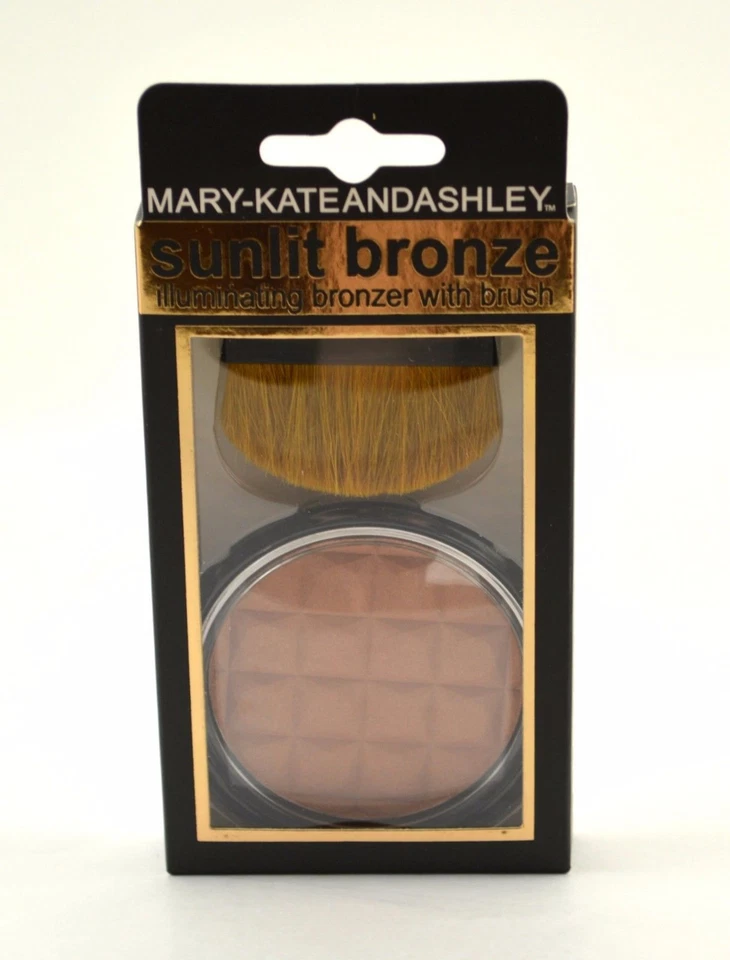Mary-Kate & Ashley Sunlit Bronze Illuminating Bronzer w/Brush Sunkissed Bronze - Image 2 of 4