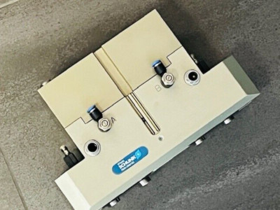 Schunk PGN+200 / 1AS Universalgreifer 371405 / 2-FINGER PARALLEL GREIFER