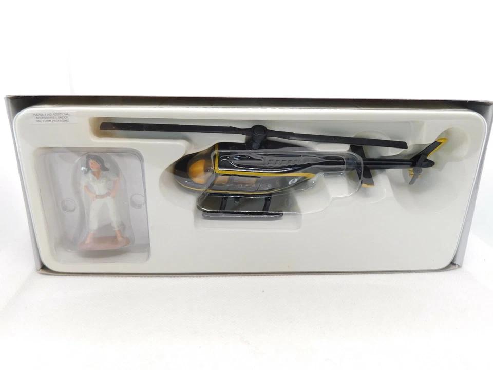 CORGI CLASSICS * JAMES BOND STROMBERG HELICOPTER & NAOMI FIGURE * OVP - Bild 2 von 4