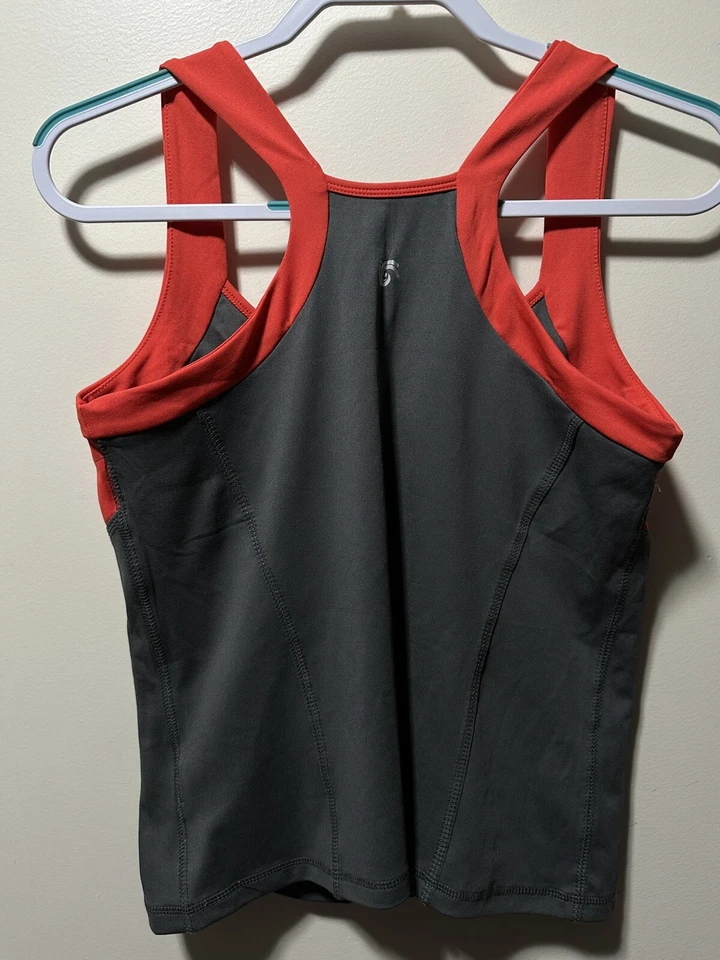 tanque inmotion by new york & company tamaño mediano Foto 4 de 4