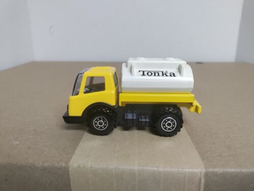 VINTAGE DIECAST TONKA YELLOW WHITE  SMALL TANKER TRUCK - MADE IN JAPAN - Picture 1 of 7