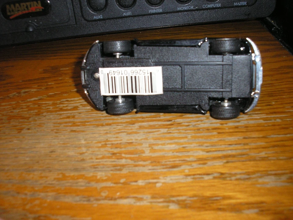 Unbranded 4 1/2" VW Bug Volkswagen Classic Beetle Cabriolet BLK Pull Back Action - Image 4 of 4