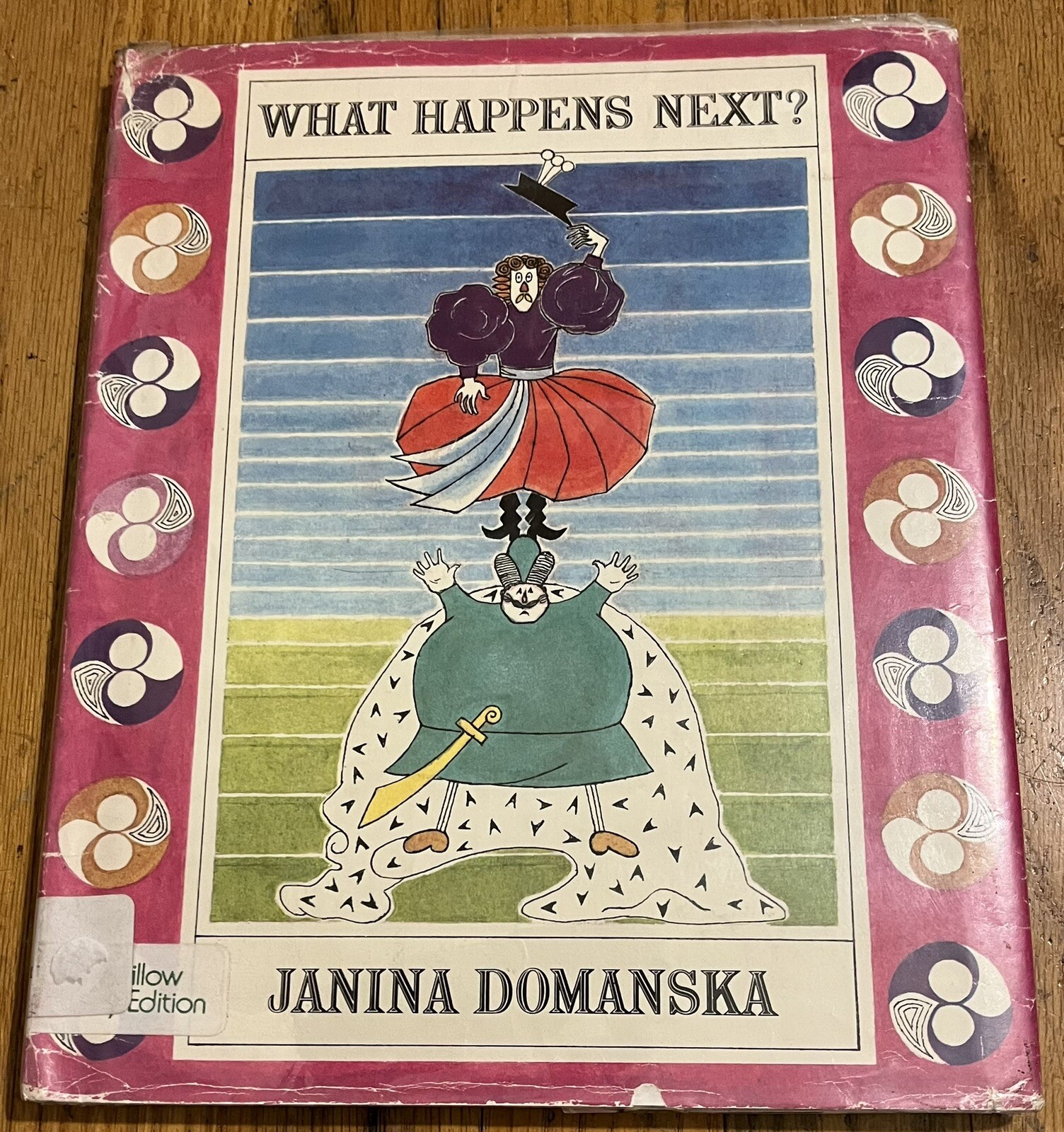 WHAT HAPPENS NEXT? : by Janina Domanska : hbdj : vintage