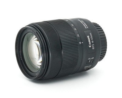 Canon EF-S 18-135mm 3.5-5.6 IS USM wie neu, Canon-Fachhändler #46802*