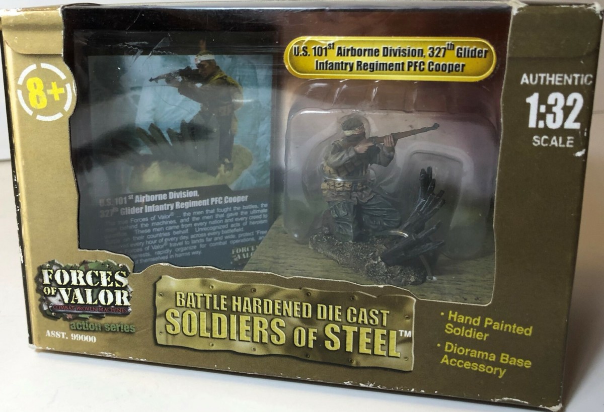 Forces of Valor Battle Hardened Die Cast Soldiers of Steel 1